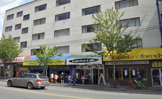 Hotel and cafes, Denman Street, Vancouver 