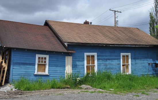 Vintage crumbling reduced