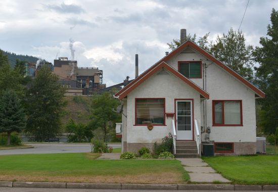 The smelter from Columbia Ave.