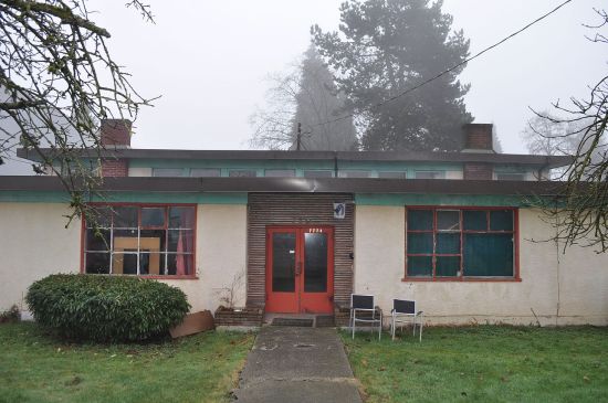 Edmonds Street, just east of the Town Centre planning area: abandoned structure, purpose unidentifiable